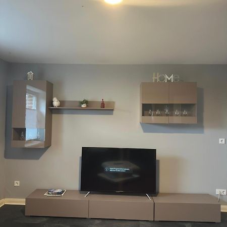Gesamte Wohnung Mit Parkplatz Halstenbek 外观 照片