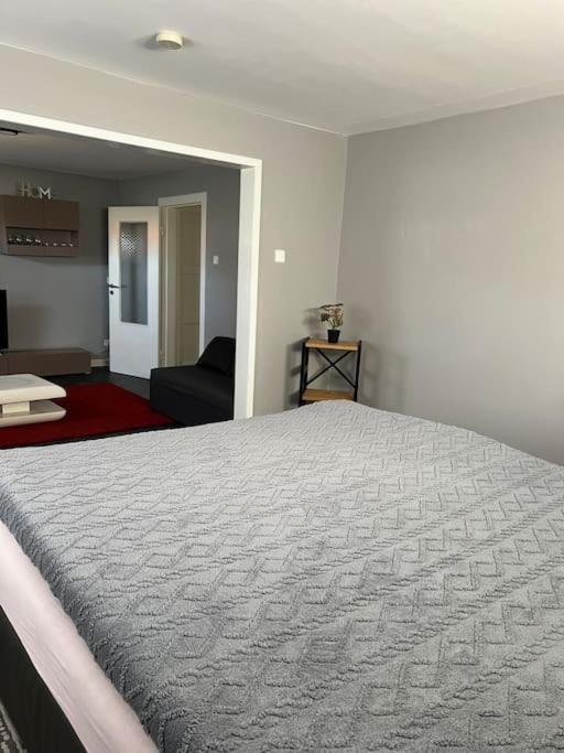 Gesamte Wohnung Mit Parkplatz Halstenbek 外观 照片
